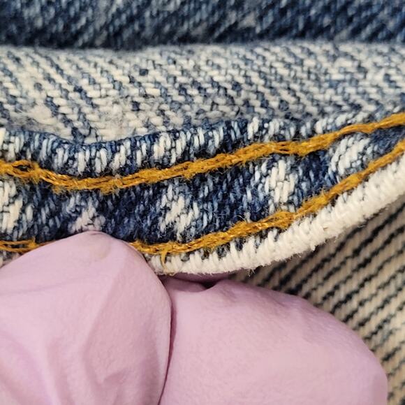 Levi's Light Blue Women's Jeans - Picture 16 of 16